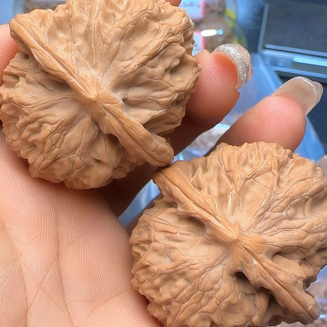 文玩核桃吊坠42-45金麒麟