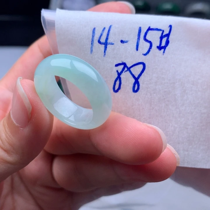 翡翠未镶嵌戒指戒圈