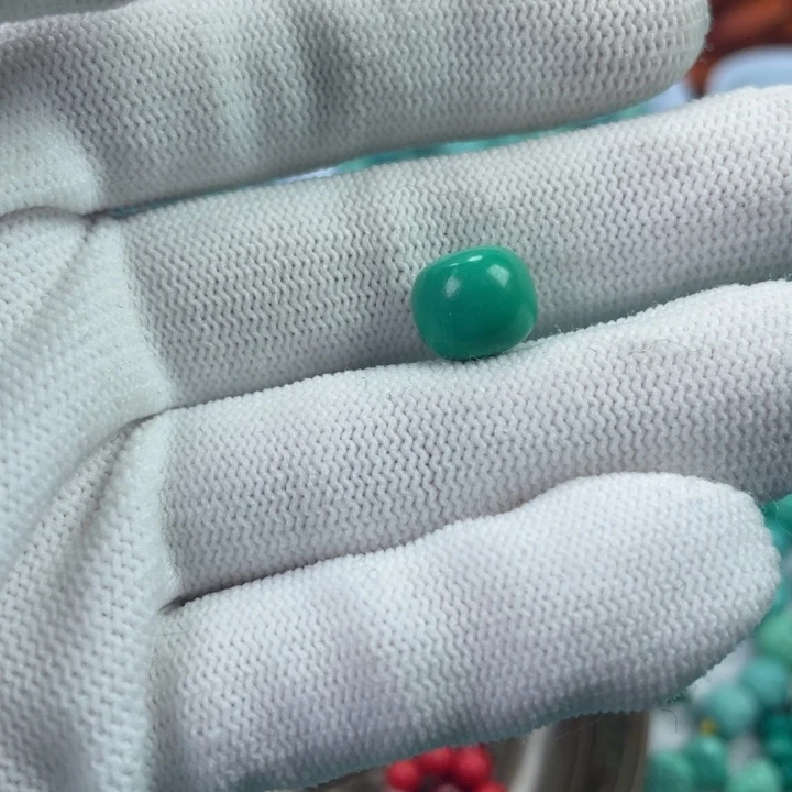 南红玛瑙未镶嵌珠宝奇石