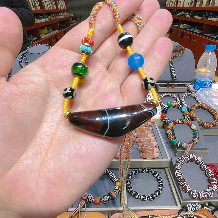 未镶嵌玛瑙/玉髓珠宝奇石