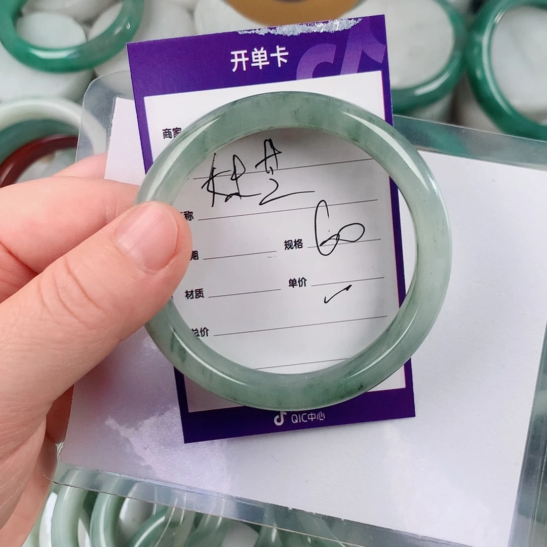石英质玉手镯未镶嵌妹*
