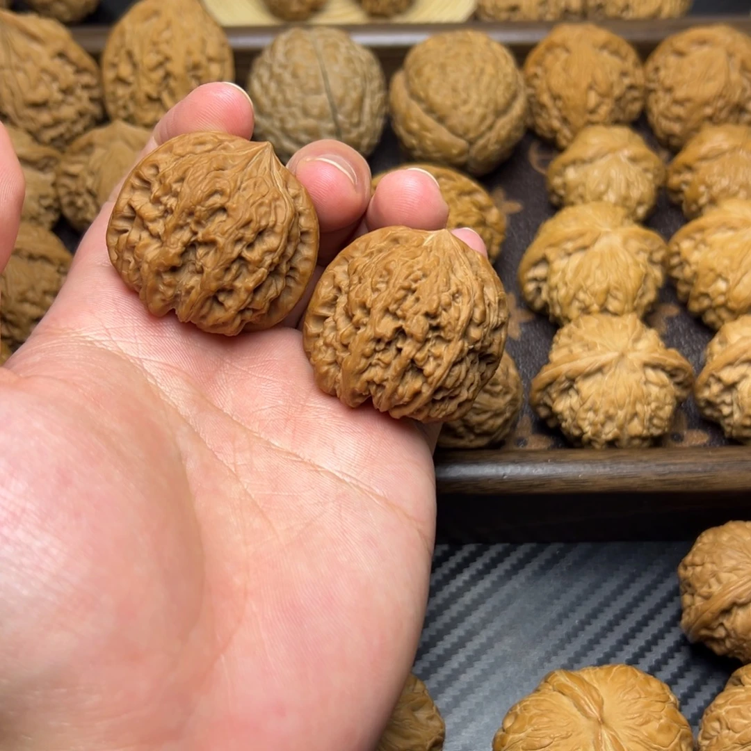 把件文玩核桃40平谷凹底