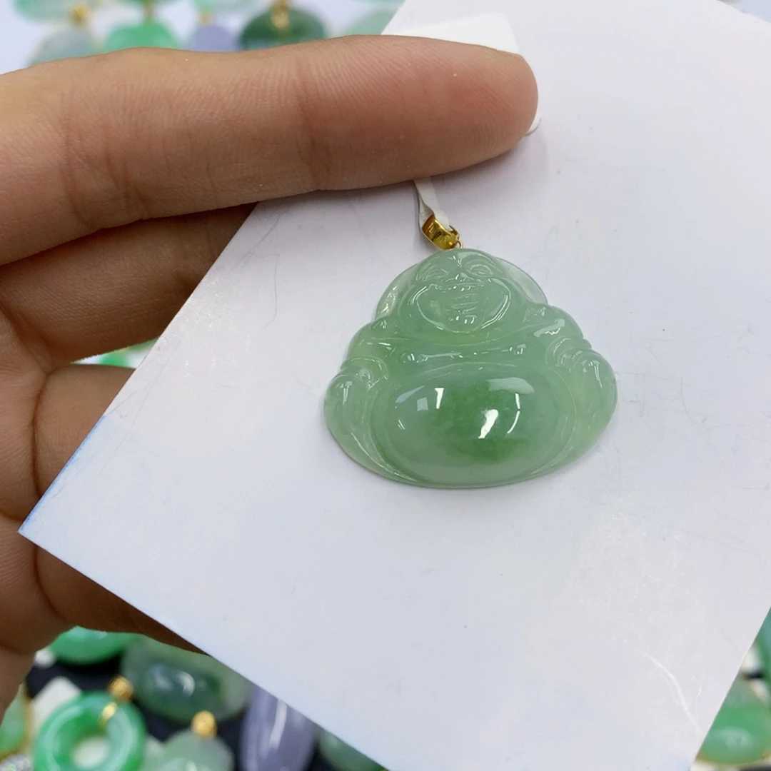 翡翠18K金镶嵌颈饰翡翠