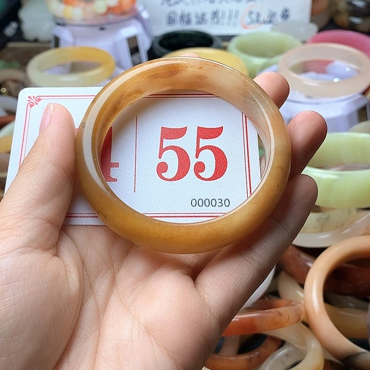 石英质玉（黄龙玉）未镶嵌手镯