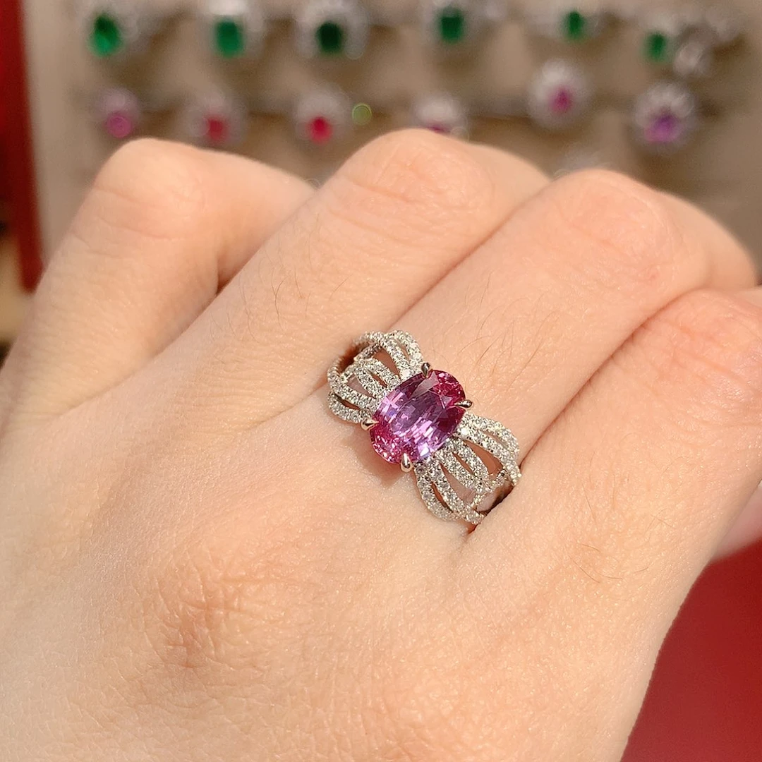 彩色蓝宝石戒指18K金镶嵌1.38ct