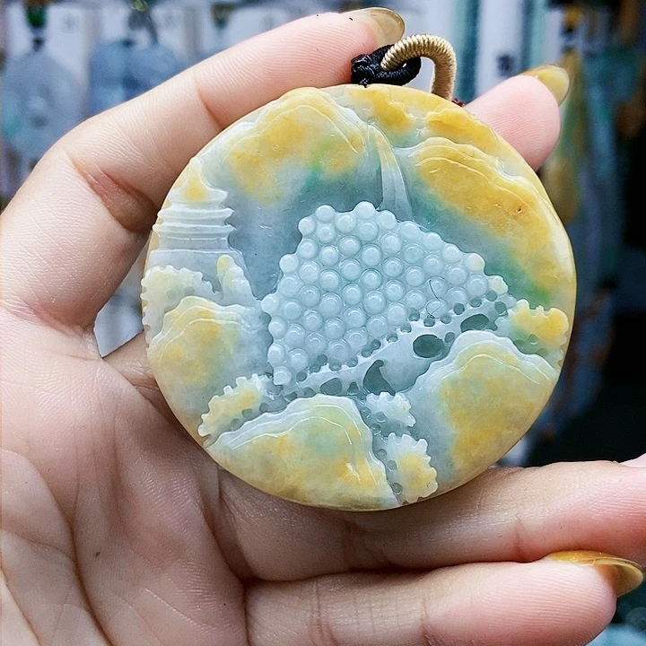 翡翠未镶嵌颈饰翡翠