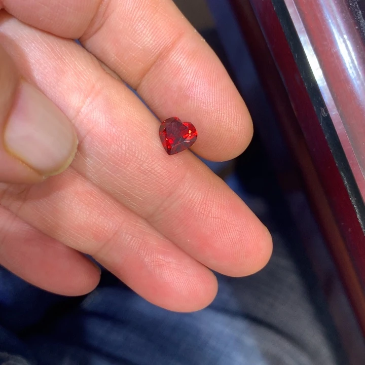 石榴石裸石未镶嵌裸石1.935克拉