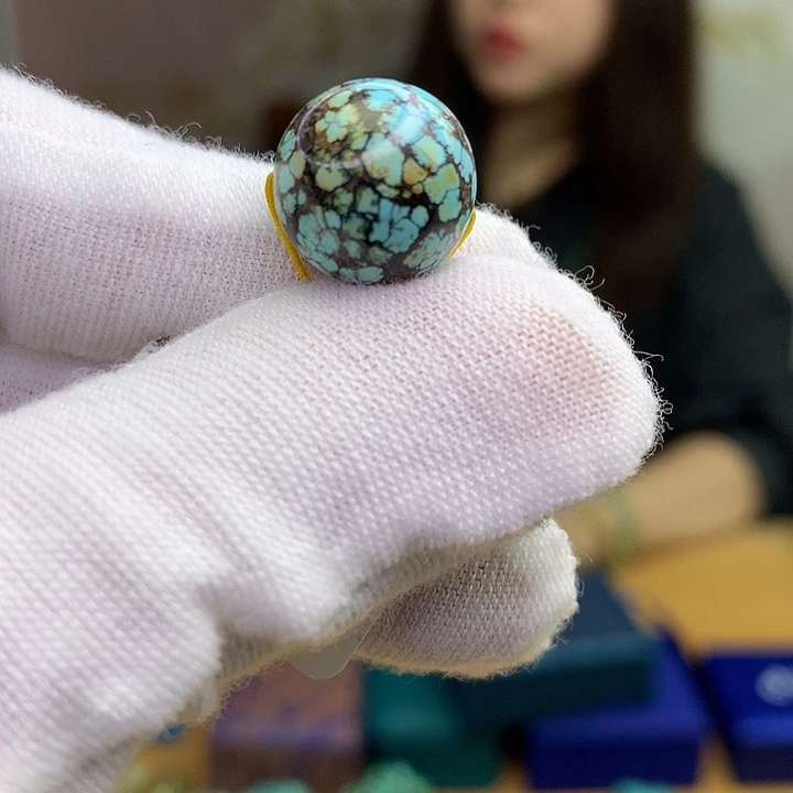 绿松石未镶嵌原矿