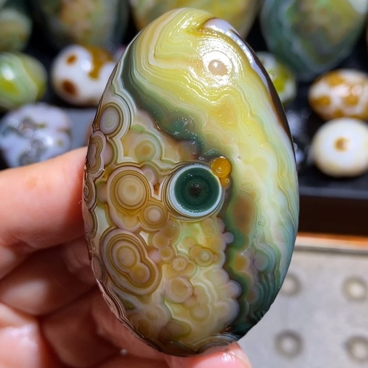 未镶嵌玛瑙/玉髓珠宝半成品11