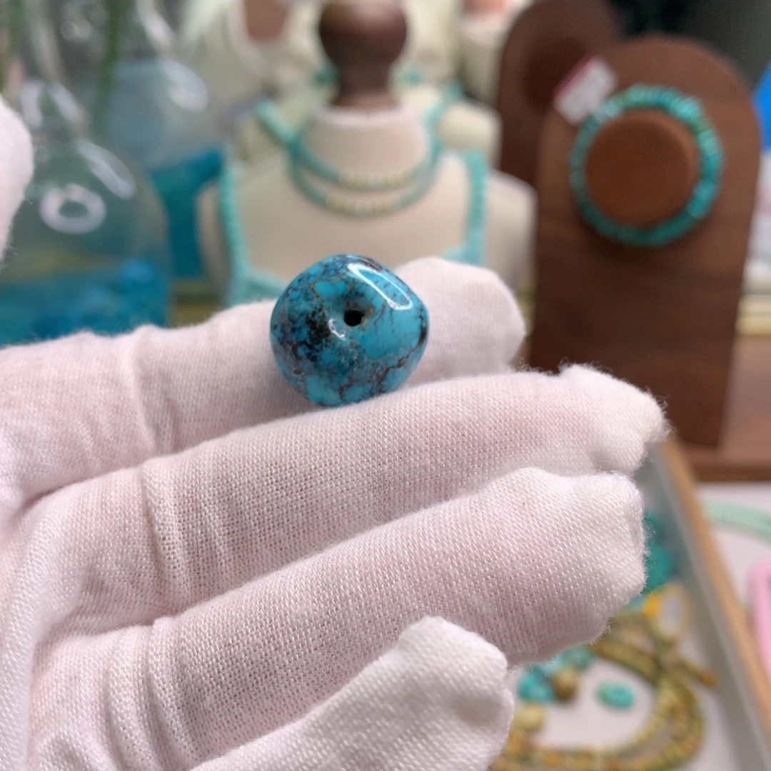 绿松石未镶嵌饰品