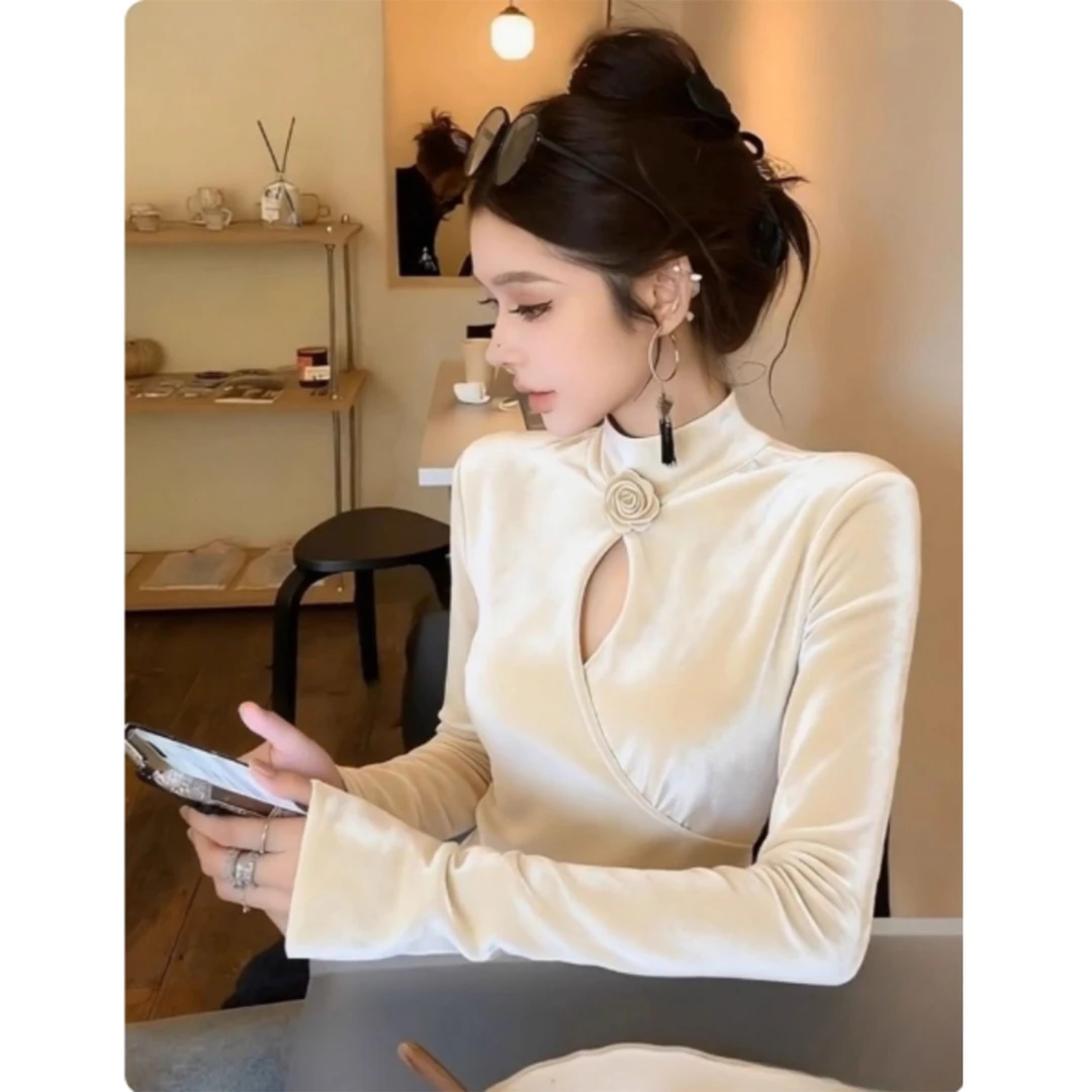 设计感立体花朵镂空丝绒衬衫女秋冬2025新款韩系修身显瘦打底衫潮
