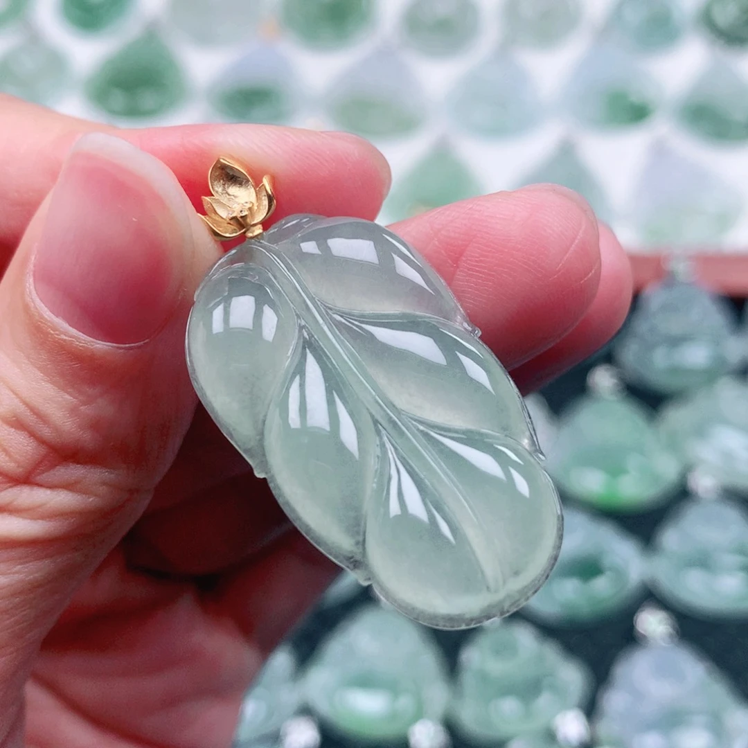 吊坠(不含链)18K金镶嵌翡翠