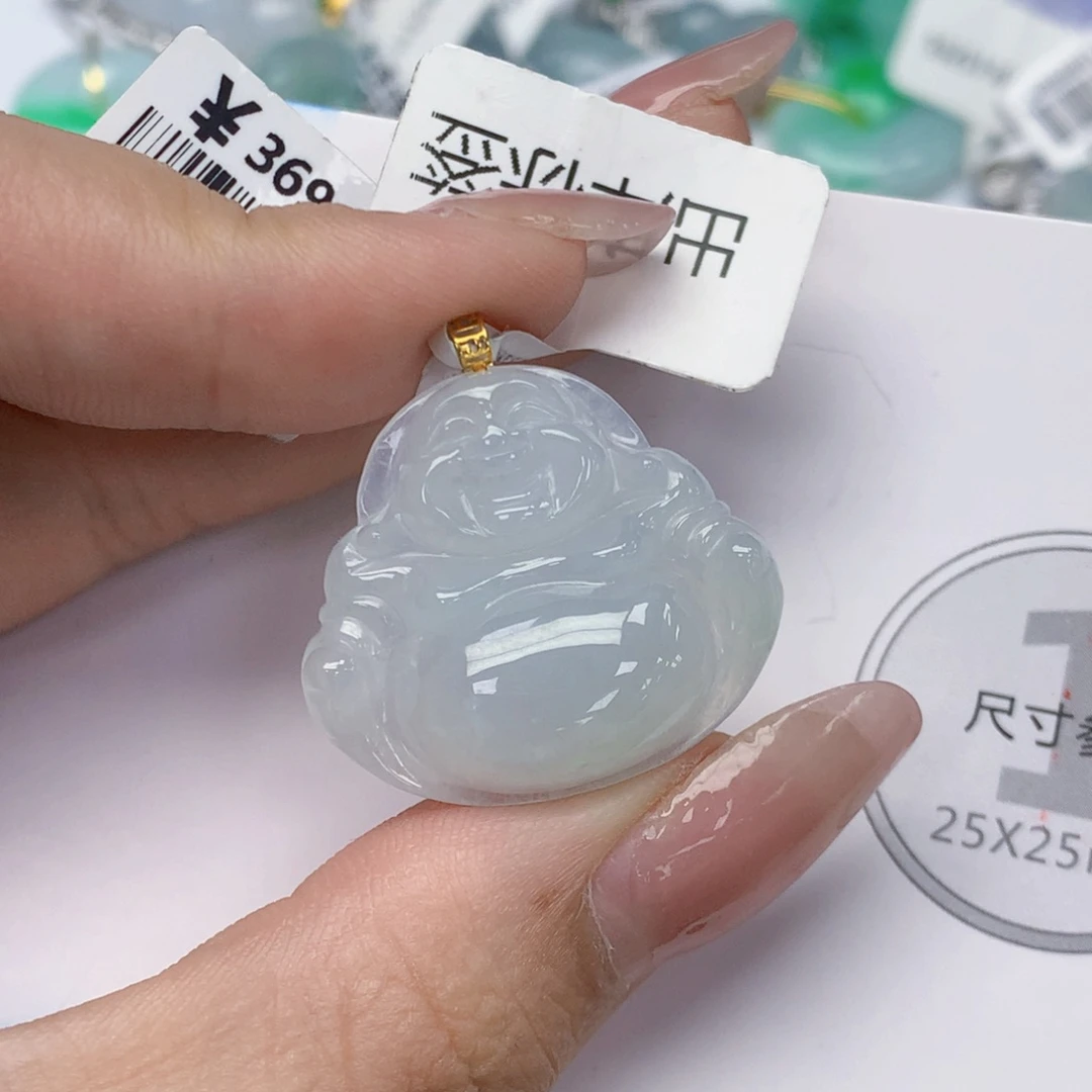 颈饰18K金镶嵌翡翠