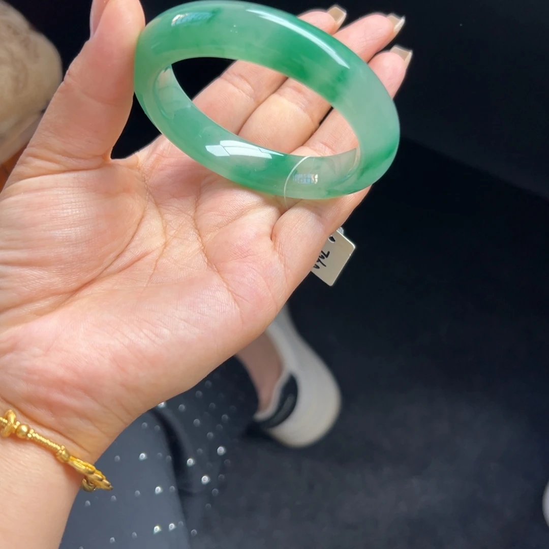 石英质玉未镶嵌手镯非洲翠5556