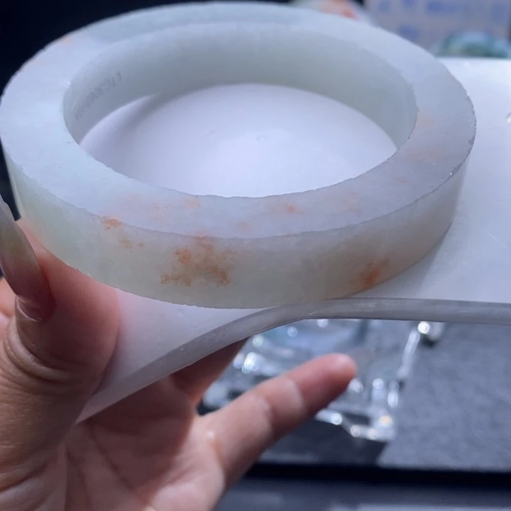 未镶嵌翡翠手镯定制翡翠