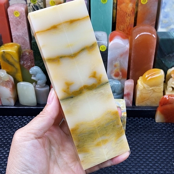 青田石印石云南石头