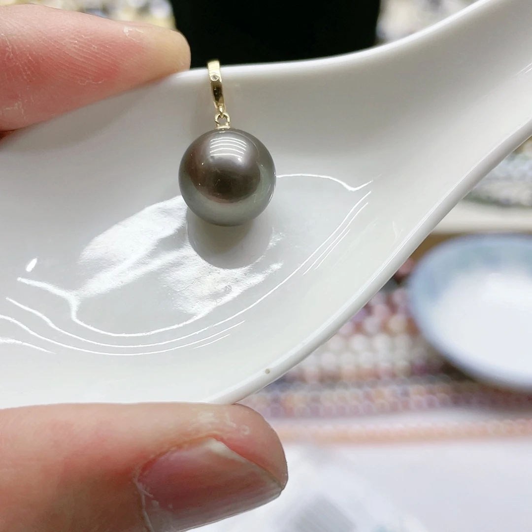 海水珍珠颈饰18K金镶嵌