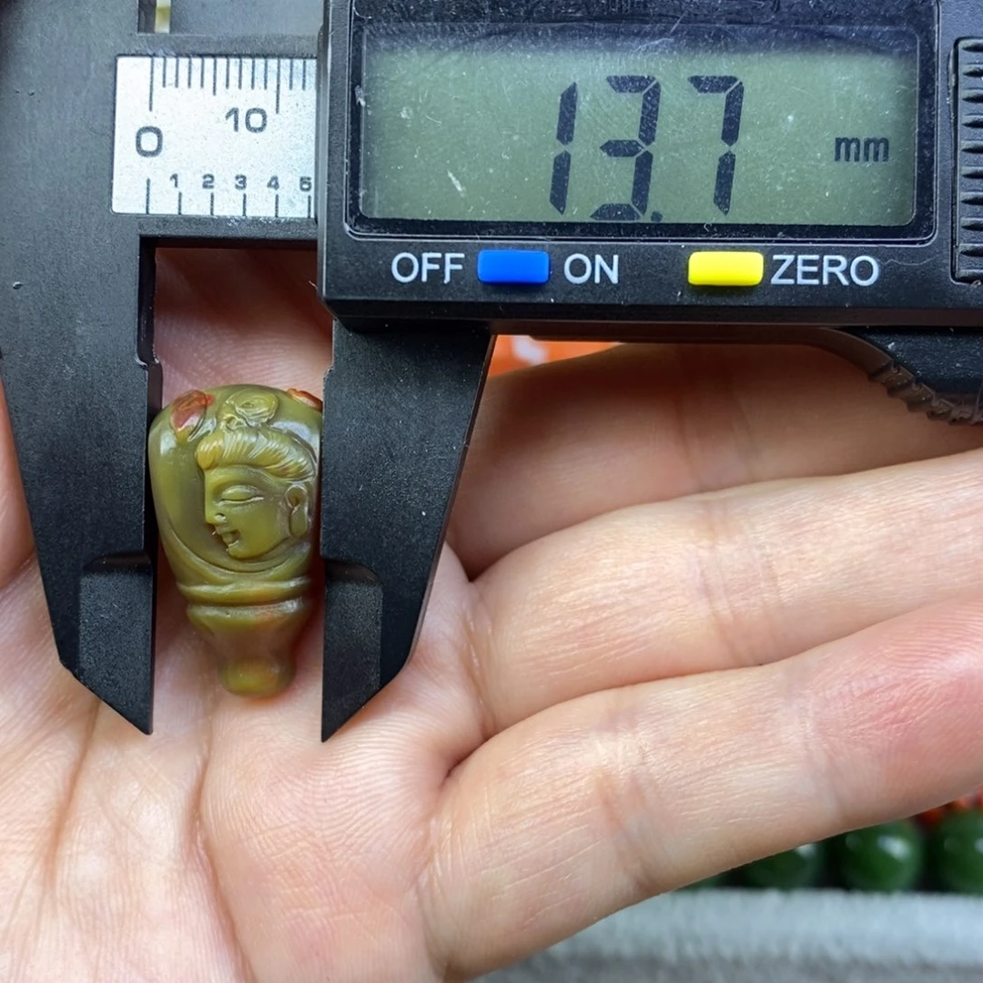 南红玛瑙未镶嵌三通13.7mm