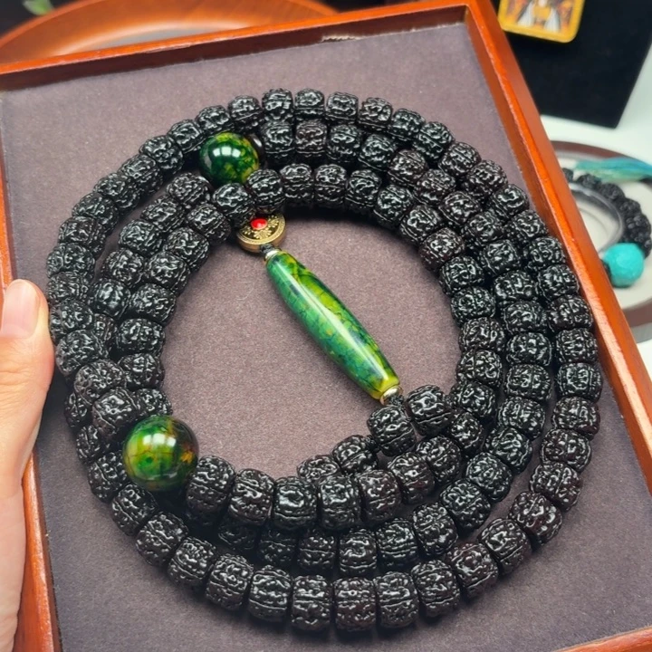 毒***葩吊坠金刚菩提金刚菩提子