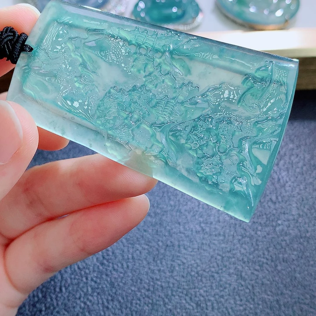 翡翠未镶嵌颈饰翡翠