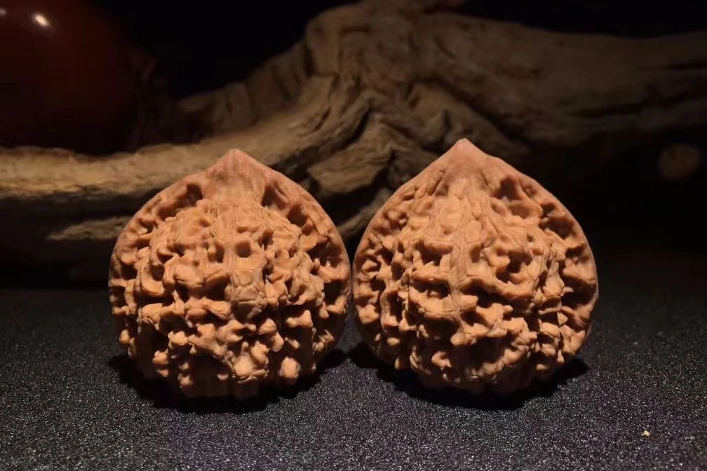 39.9一箱文玩核桃