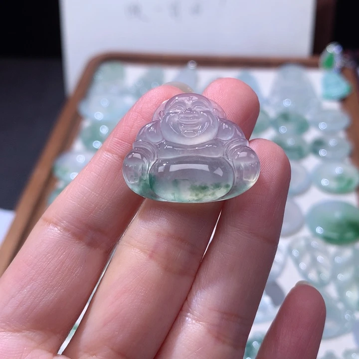 颈饰未镶嵌翡翠冰种飘花佛公