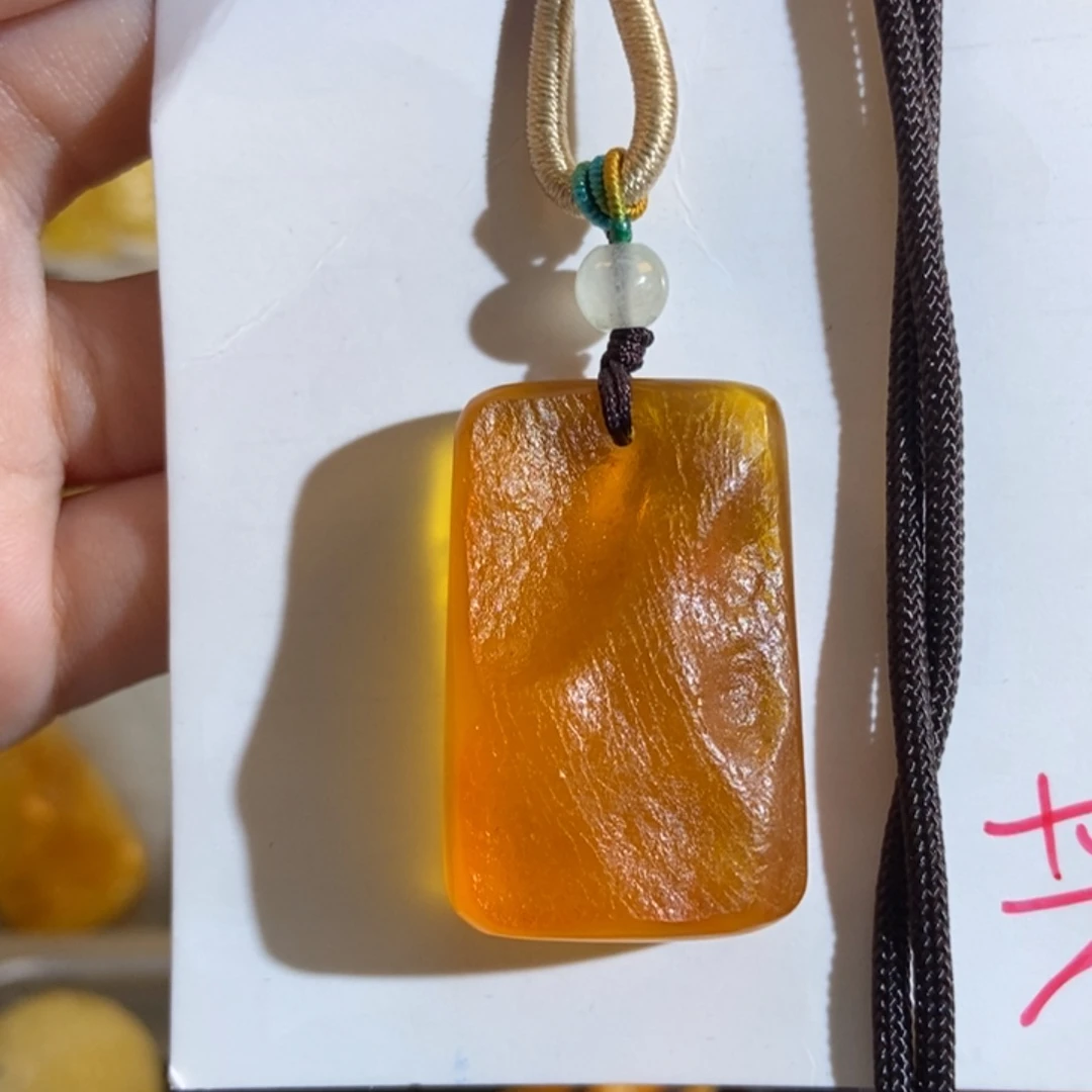 琥珀未镶嵌珠宝奇石