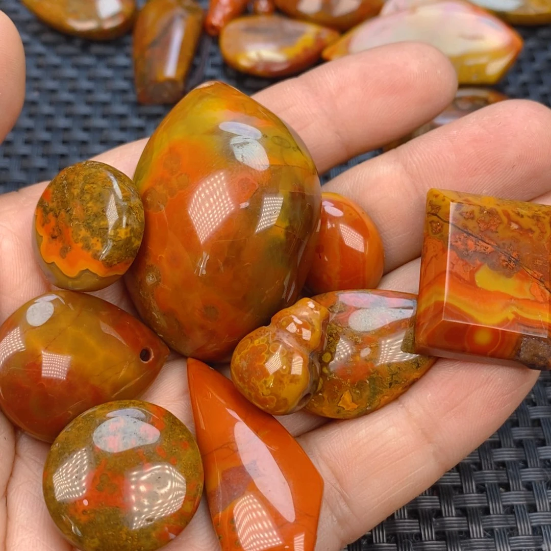 玛瑙/玉髓颈饰未镶嵌