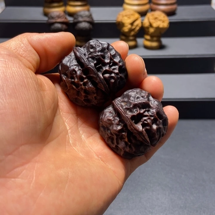 文玩核桃吊坠哲B 水晶元宝40mm