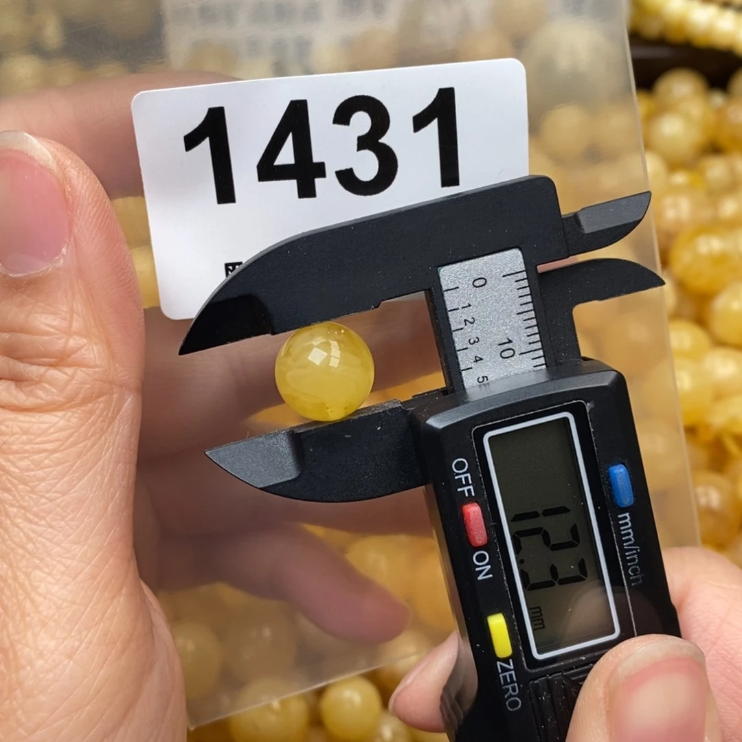 蜜蜡珠宝奇石未镶嵌