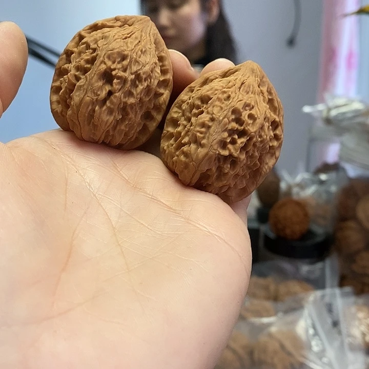 文玩核桃把件36.5红狮子小众