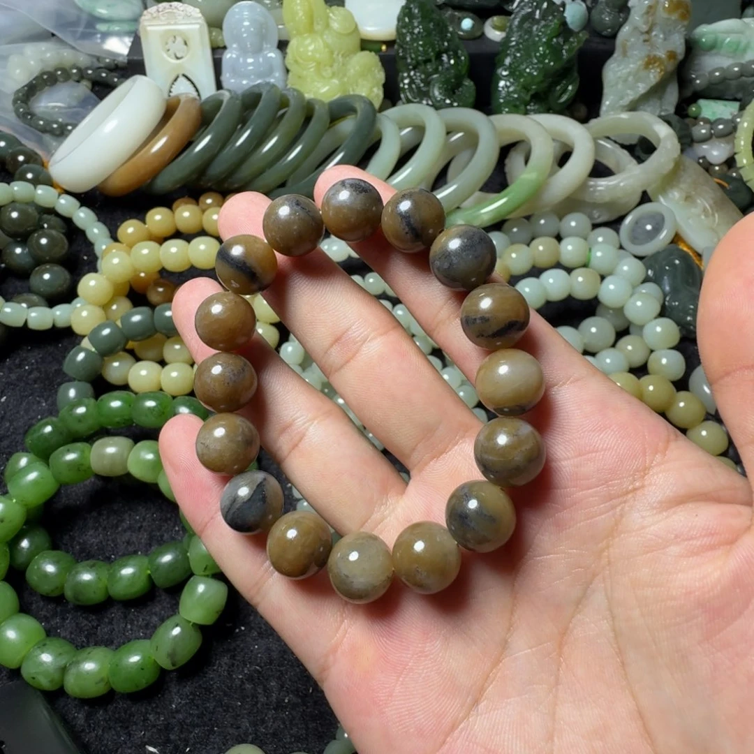 和田玉未镶嵌手串