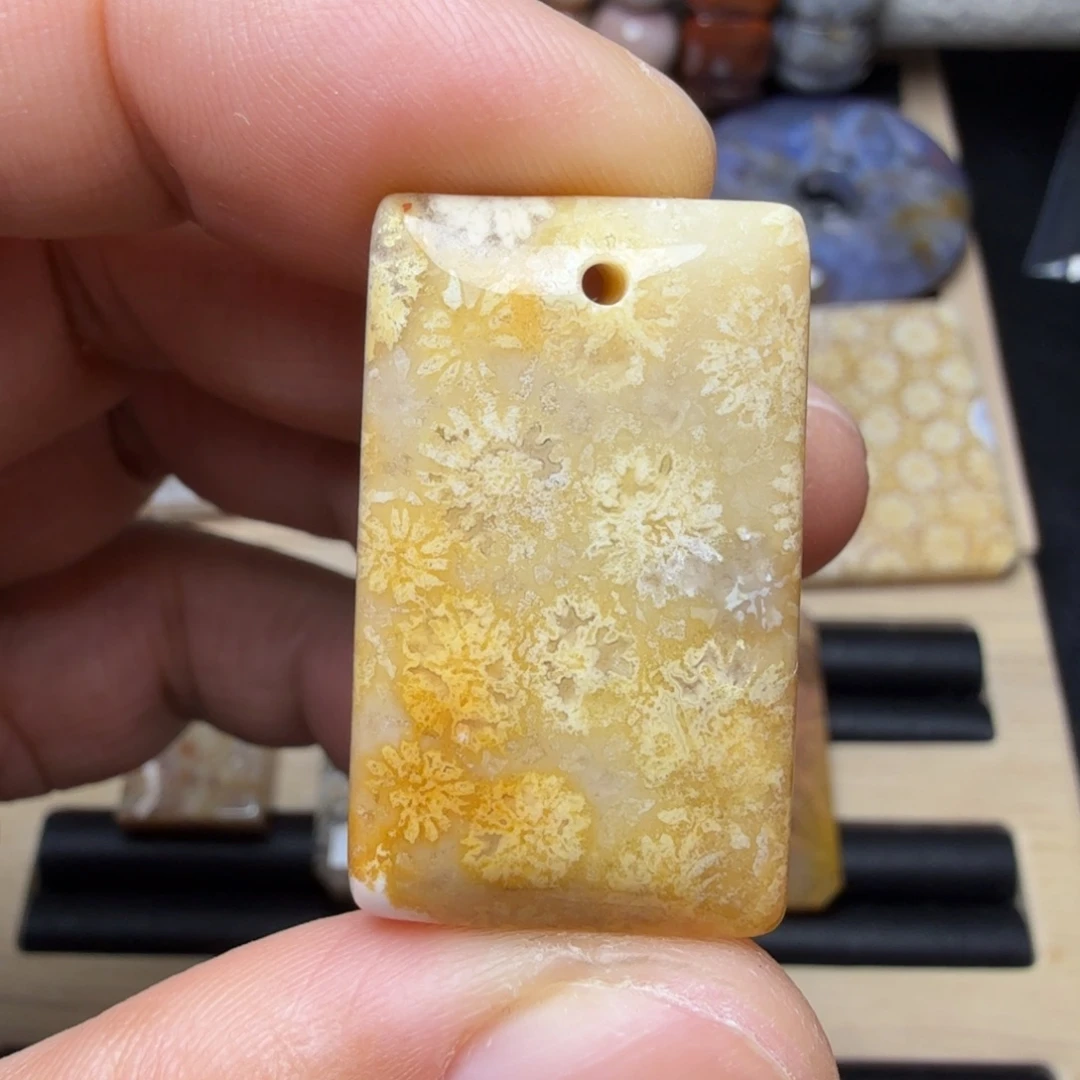 硅化玉未镶嵌纯天然色有机玉石保真色