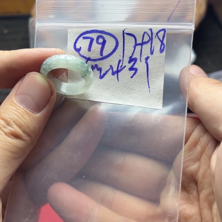 定制翡翠未镶嵌明天