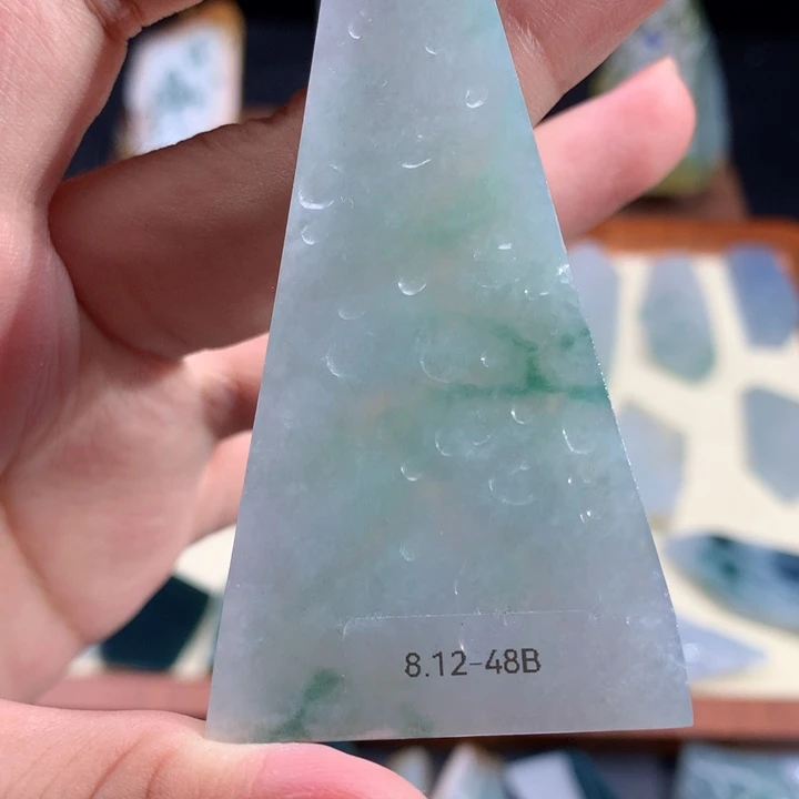 翡翠未镶嵌挂件天然