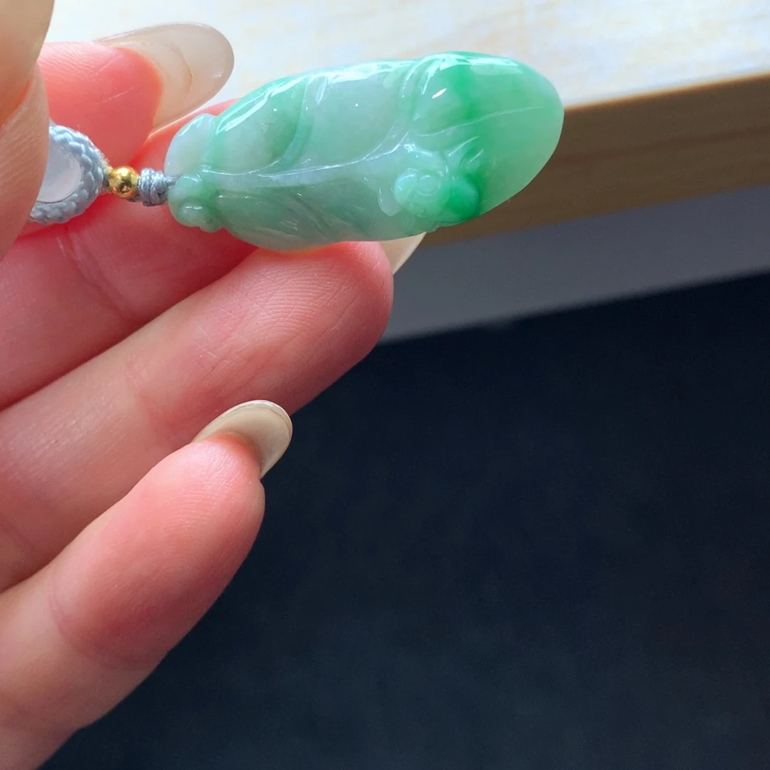 翡翠未镶嵌颈饰吊坠