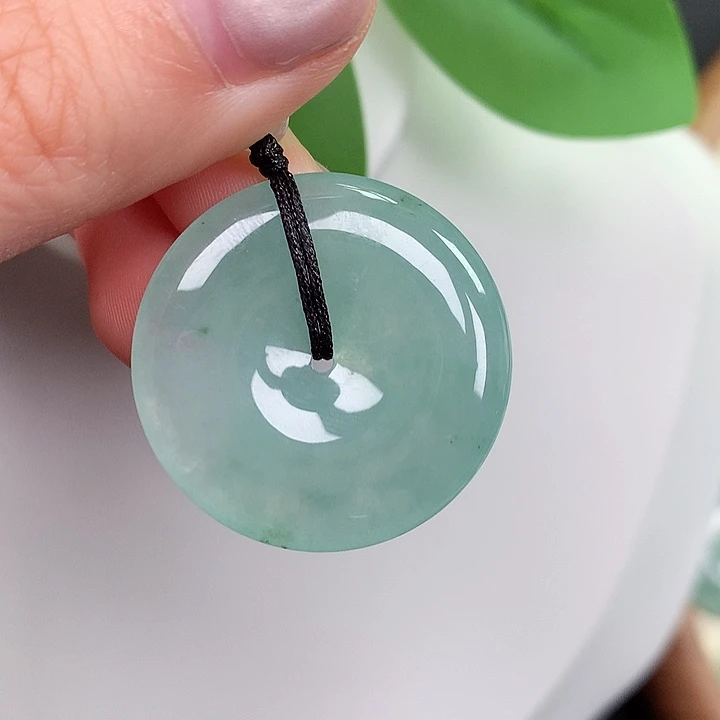 翡翠未镶嵌颈饰52/28.8-5.4mm