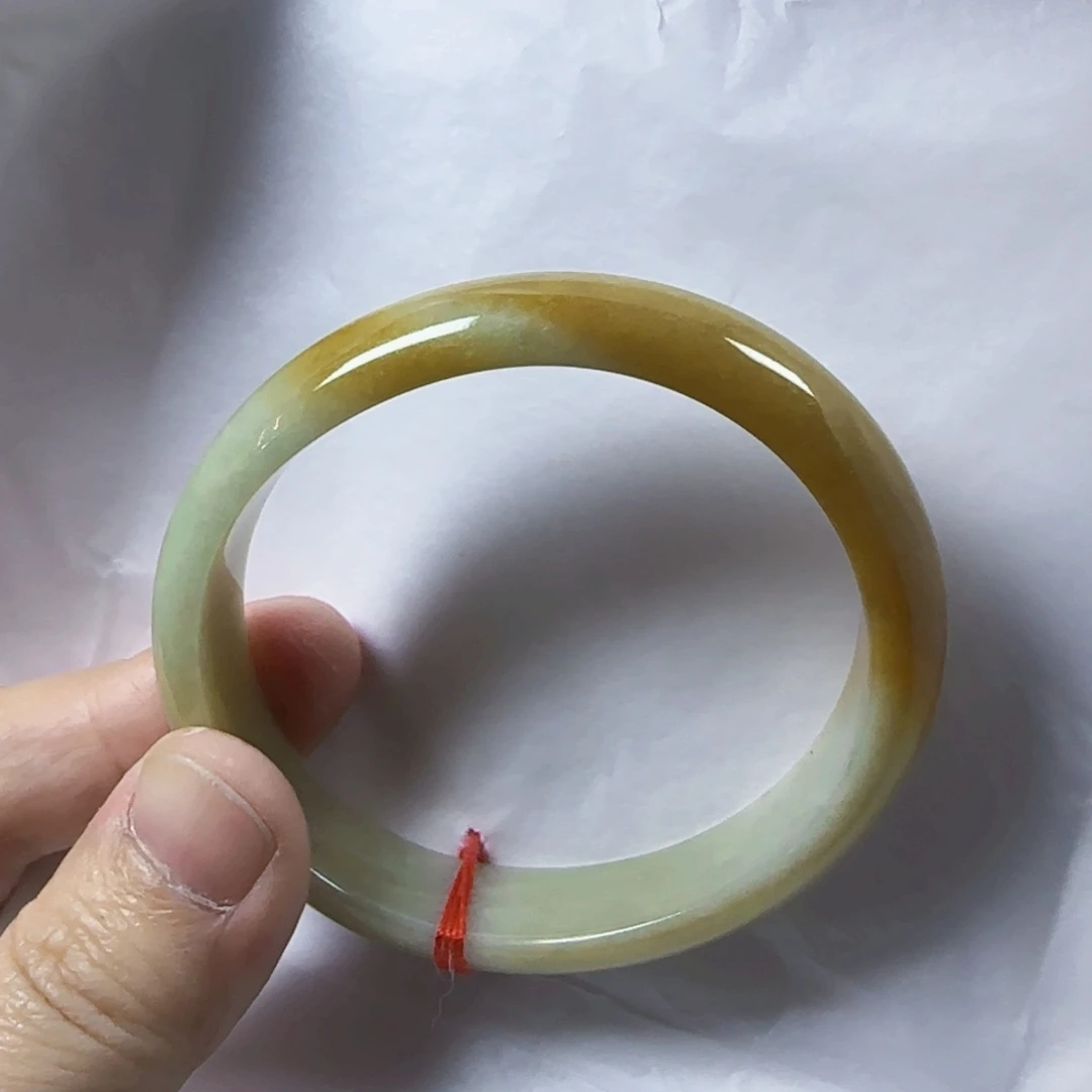 翡翠手镯未镶嵌西****滑