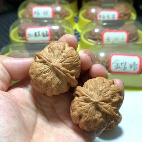 吊坠文玩核桃蜡皮野生