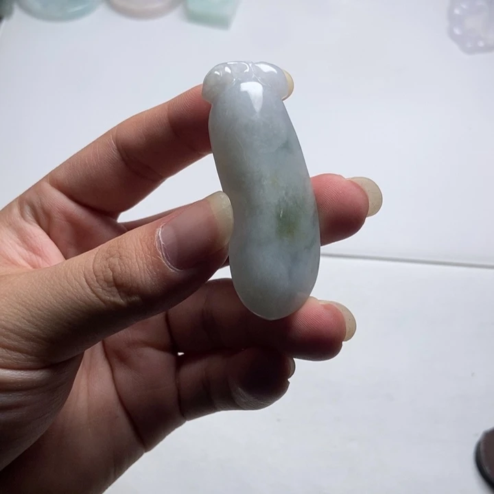 翡翠未镶嵌颈饰福瓜8