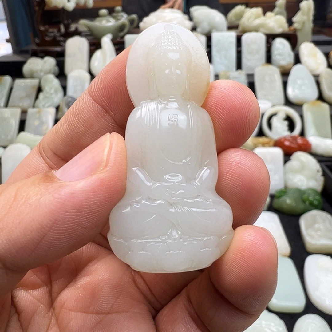 和田玉未镶嵌颈饰