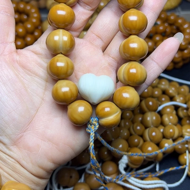 吊坠橄榄核聚宝盆