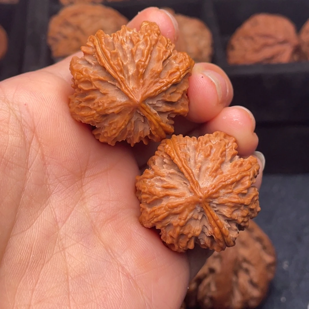 文玩核桃吊坠秦岭核桃65