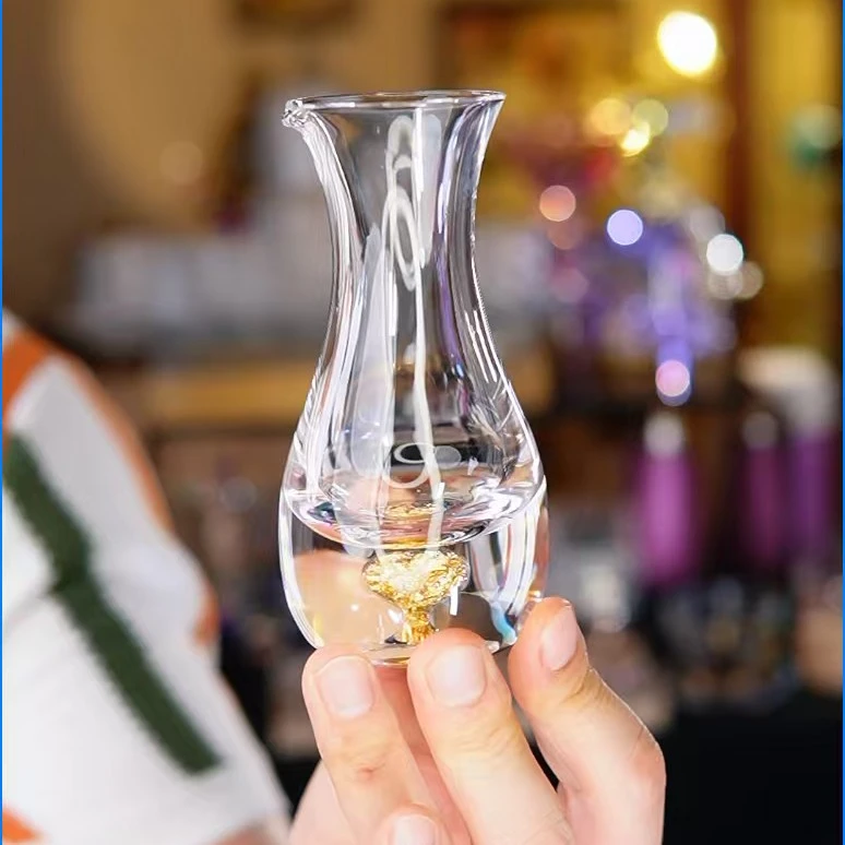 金金箔雪花水滴带刻度创意加厚无铅玻璃白酒分酒器