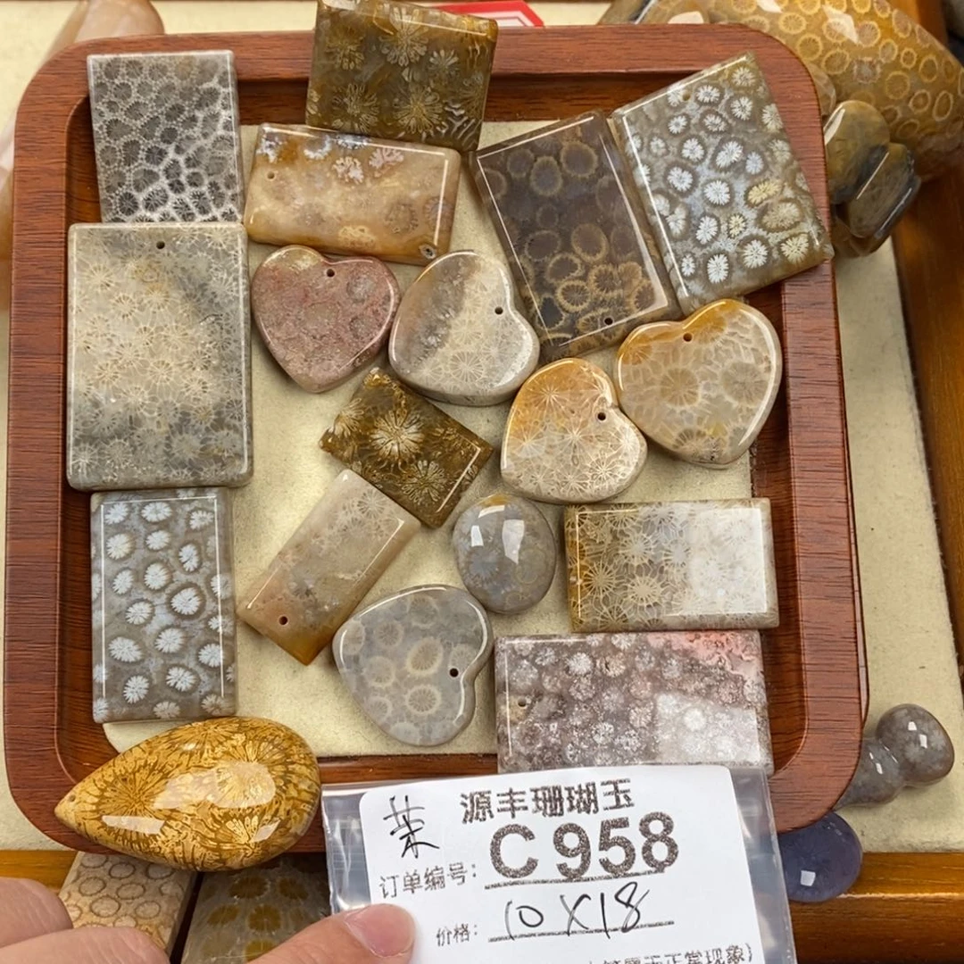 硅化玉颈饰未镶嵌茉*