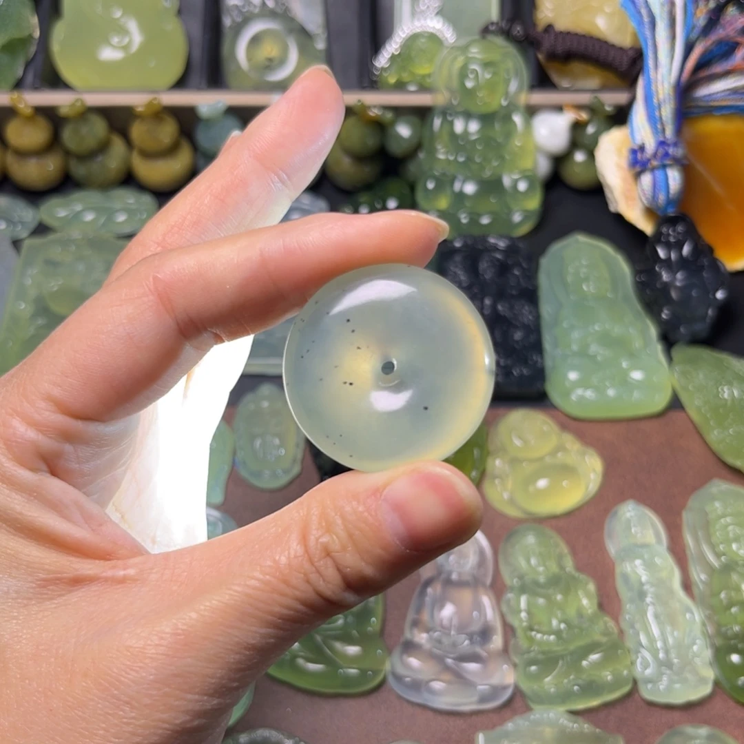 蛇纹石玉未镶嵌吊坠(不含链)