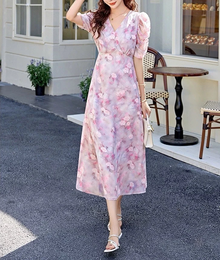 法式V领碎花收腰显瘦中长款气质连衣裙女夏季新款