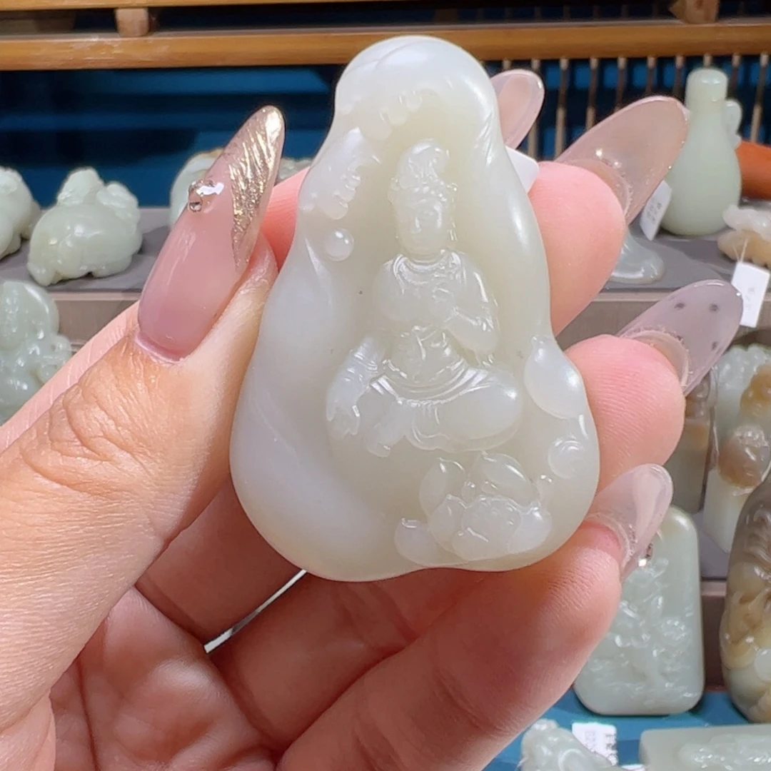 和田玉（糖玉）未镶嵌颈饰