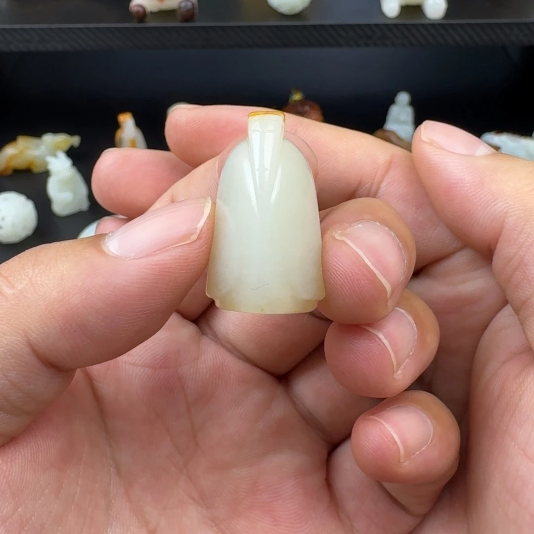 和田玉（糖玉）未镶嵌颈饰