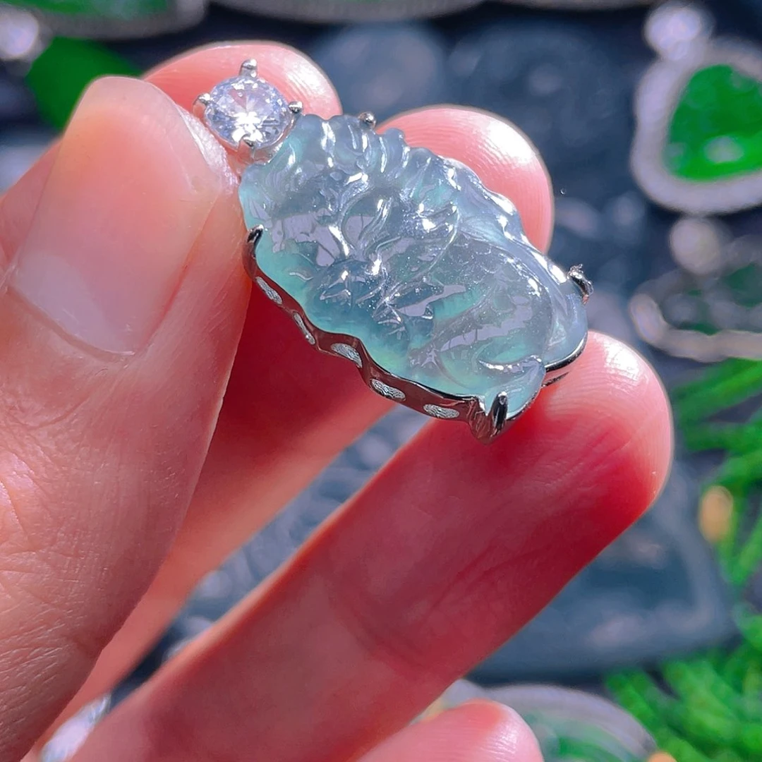 颈饰未镶嵌翡翠翡翠